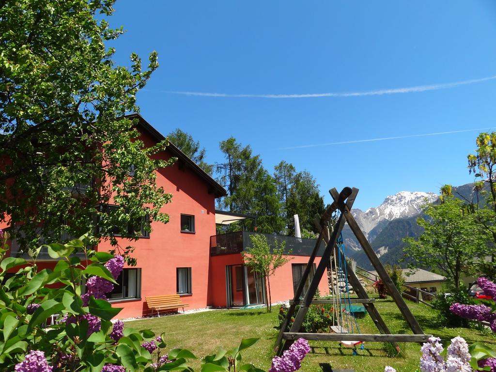 Chasa Felix Scuol Apartamento Quarto foto